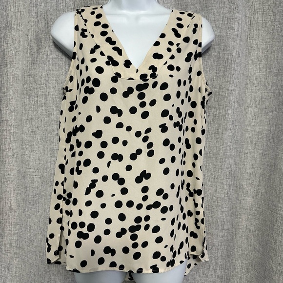 Tahari Tops - Tahari Tank Top Sleeveless Polka Dot Hi Low V Neck Nude & Black NWT S Rtls $79